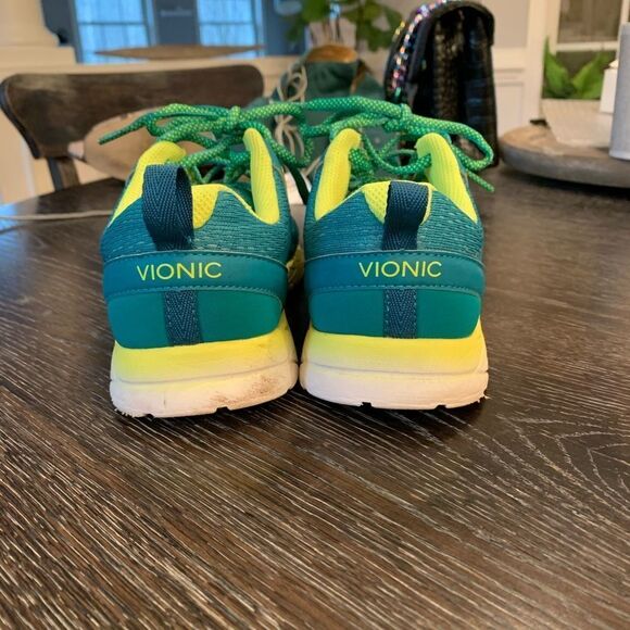 Vionic Sneakers sz 8W - Picture 2 of 5
